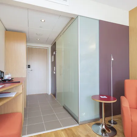 ホテル Frich's 4*