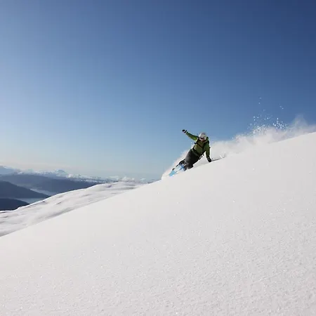 فندق Frich's Surnadal