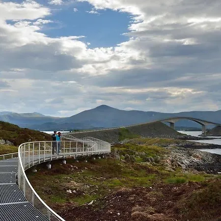 فندق Frich's Surnadal